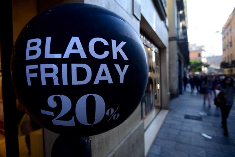 Black Friday-ballong som erbjuder rabatter på köp